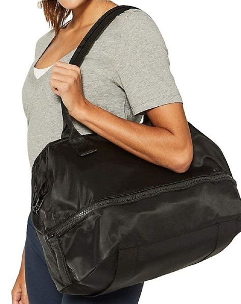 lululemon duffle bag dupe